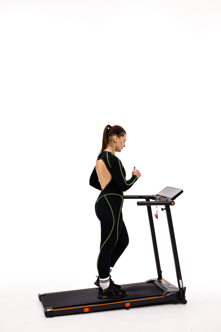 Беговая дорожка электрическая с подставкой для ноутбука WCG-HS183 