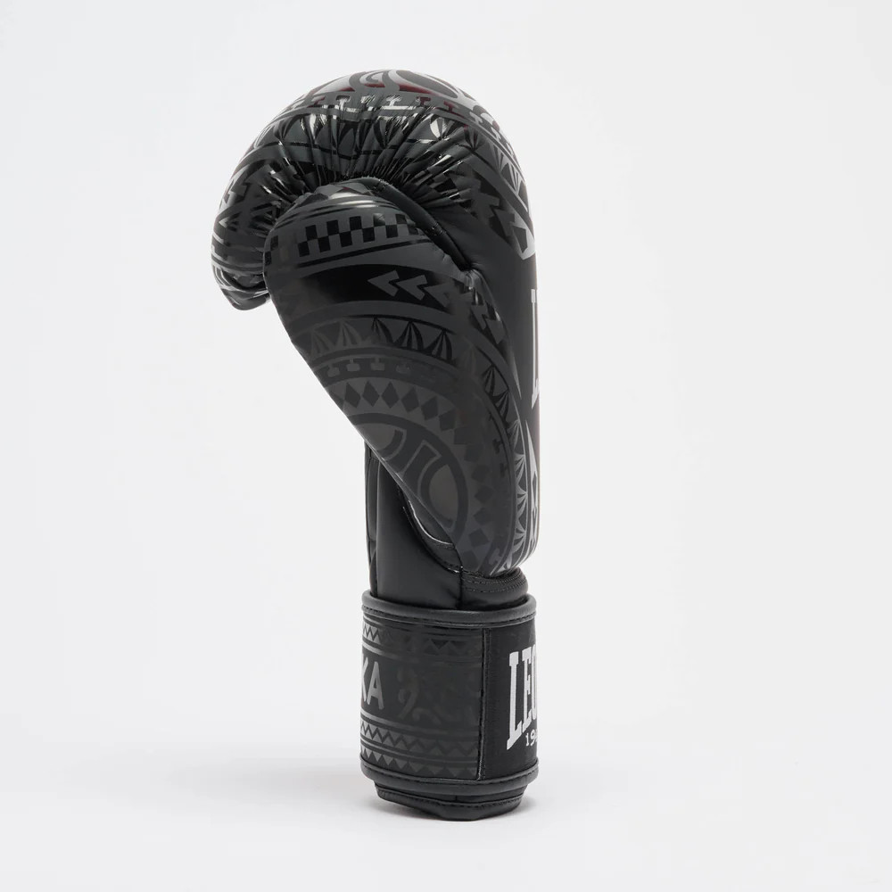 Боксерські рукавиці Leone GN329 HAKA Black 12 унцій (бинти в комплекті)