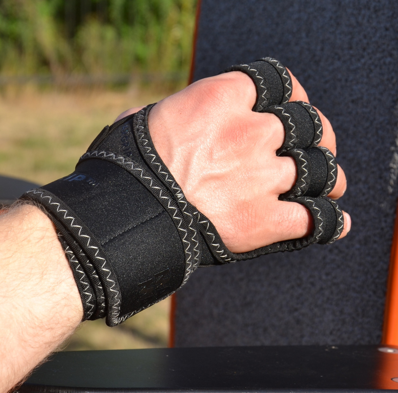 Рукавички для фітнесу MadMax MFG-303 MAXGRIP neoprene wraps Black/Grey S/M