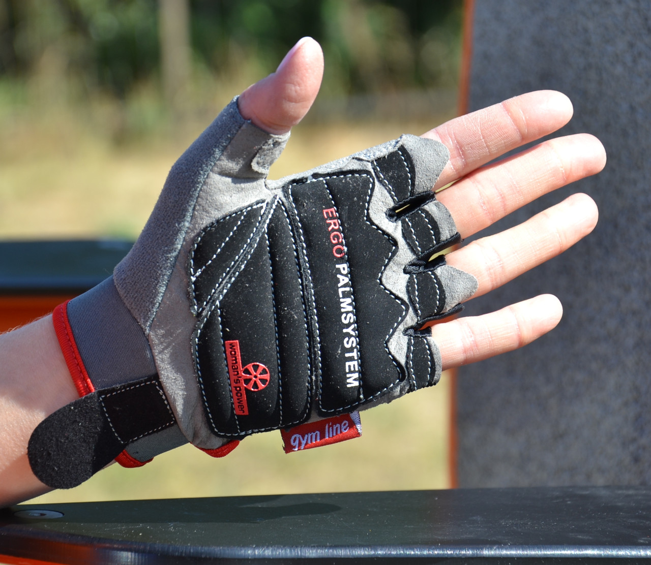 Рукавички для фітнесу Power System PS-2570 Woman’s Power жіночі Black/Red XS