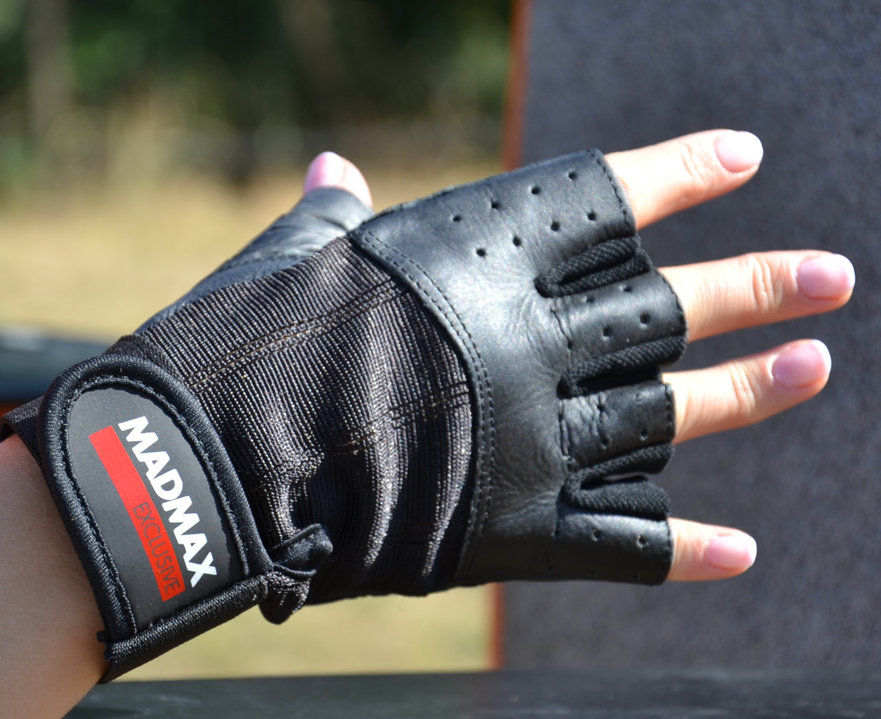 Рукавички для фітнесу MadMax MFG-248 Clasic Exclusive Black L