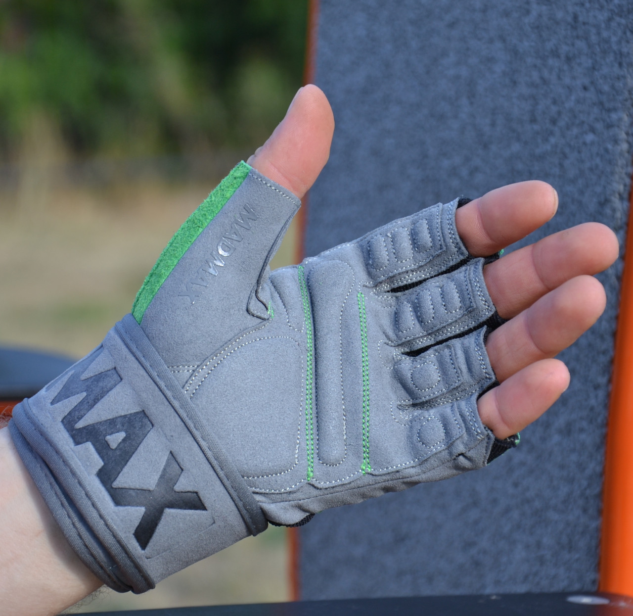 Рукавички для фітнесу MadMax MFG-860 Wild Grey/Green XL