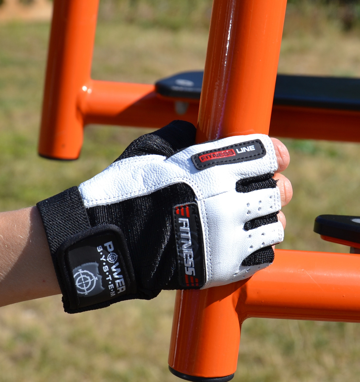 Рукавички для фітнесу Power System PS-2300 Fitness Black/White S