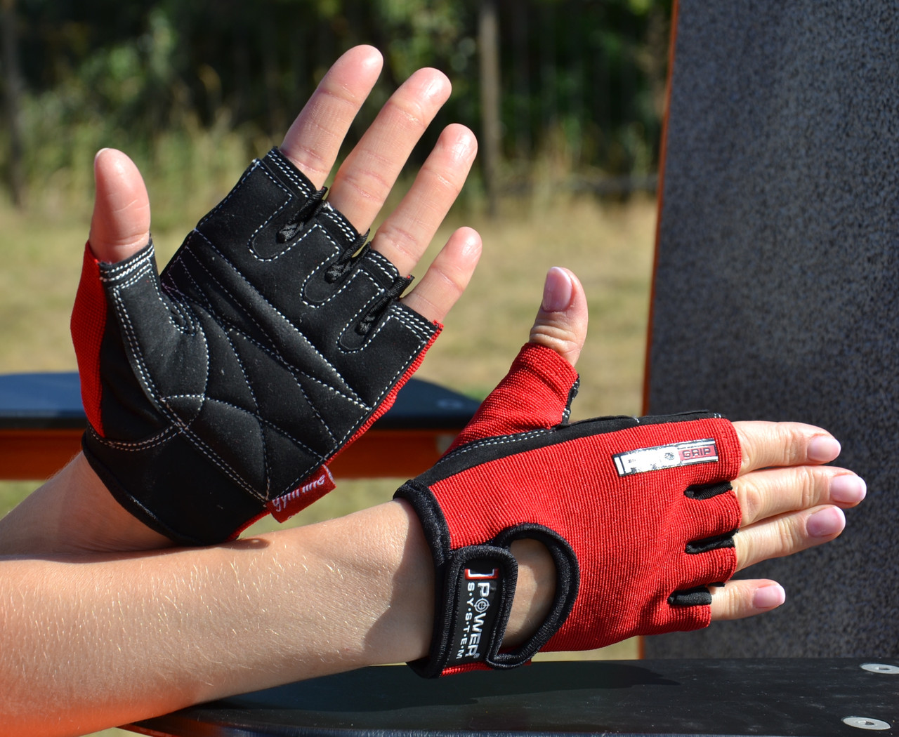 Рукавички для фітнесу Power System PS-2250 Pro Grip Red L