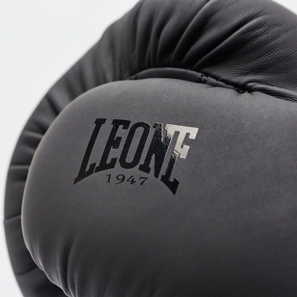 Боксерські рукавиці Leone GN059 Black/White 10 унцій