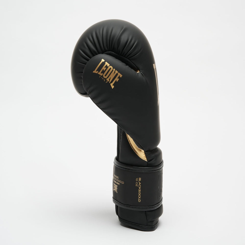 Боксерські рукавиці Leone GN059D Black/Gold 16 унцій