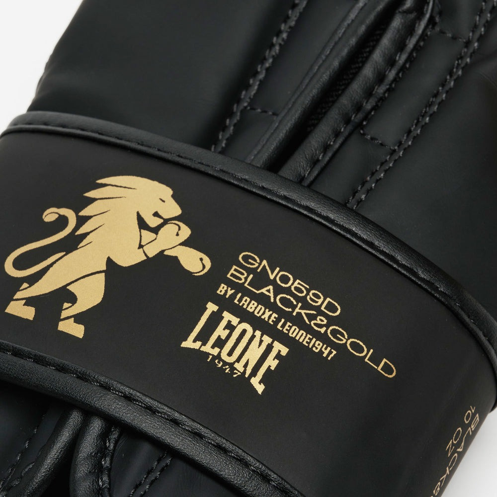 Боксерські рукавиці Leone GN059D Black/Gold 16 унцій