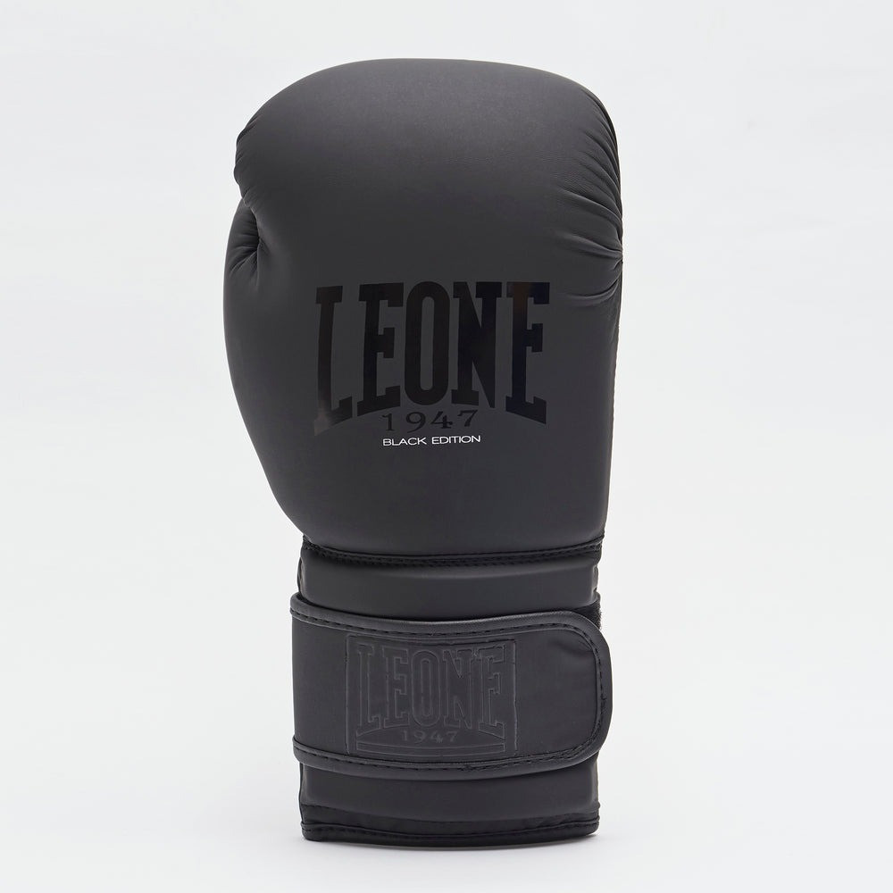 Боксерські рукавиці Leone GN059 Black/White 12 унцій
