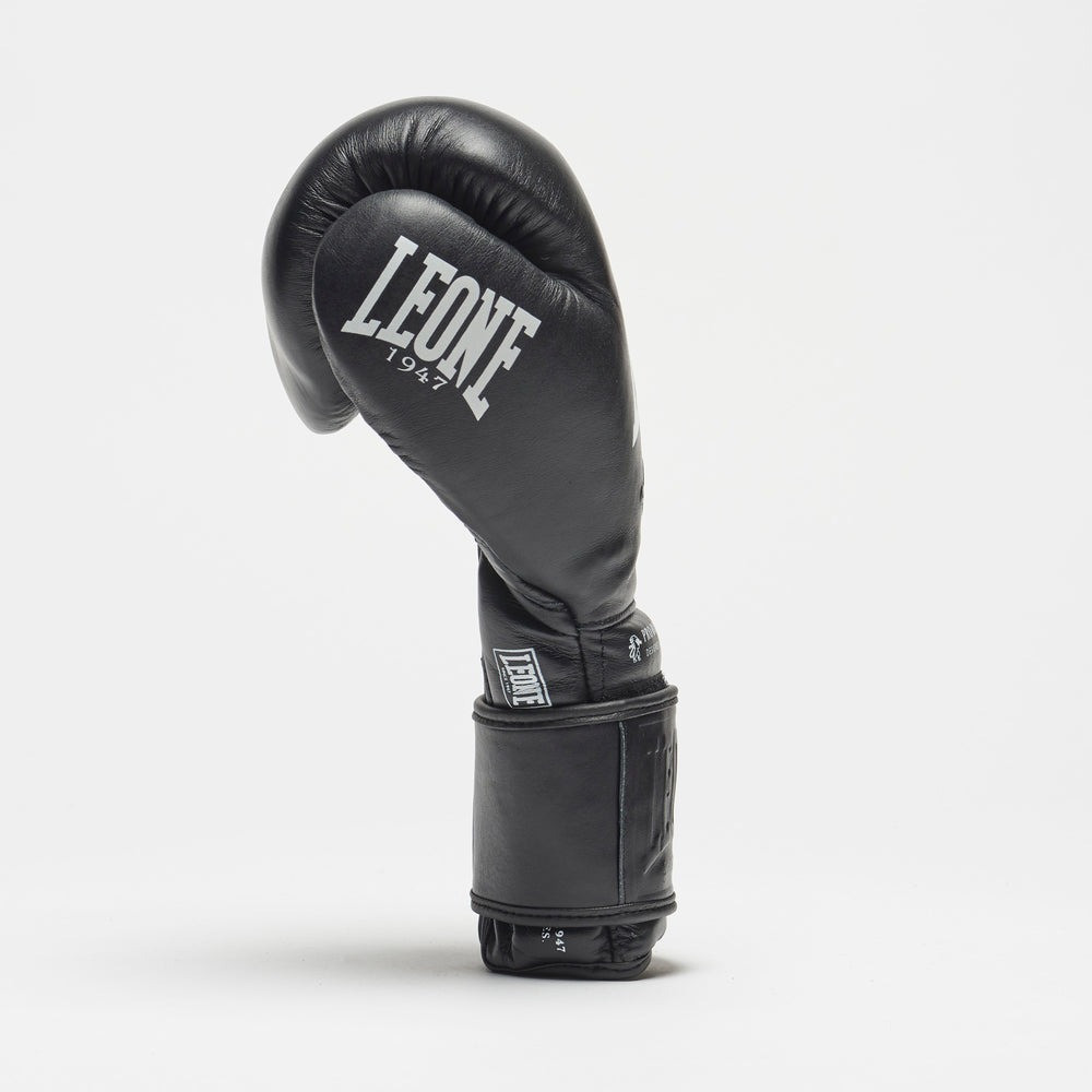 Боксерські рукавиці Leone GN111 THE GREATEST Black 14 унцій