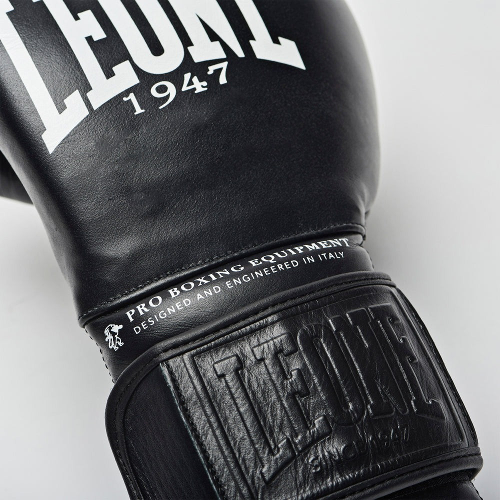 Боксерські рукавиці Leone GN111 THE GREATEST Black 14 унцій