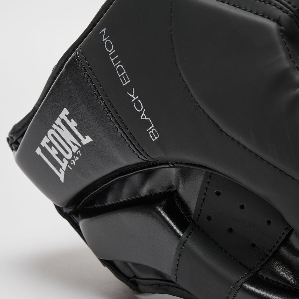 Боксерський шолом Leone CS435 BLACK Edition M