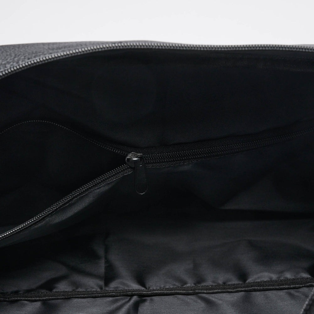 Спортивна сумка Leone AC958 FLAG DUFFEL Black (40л.)
