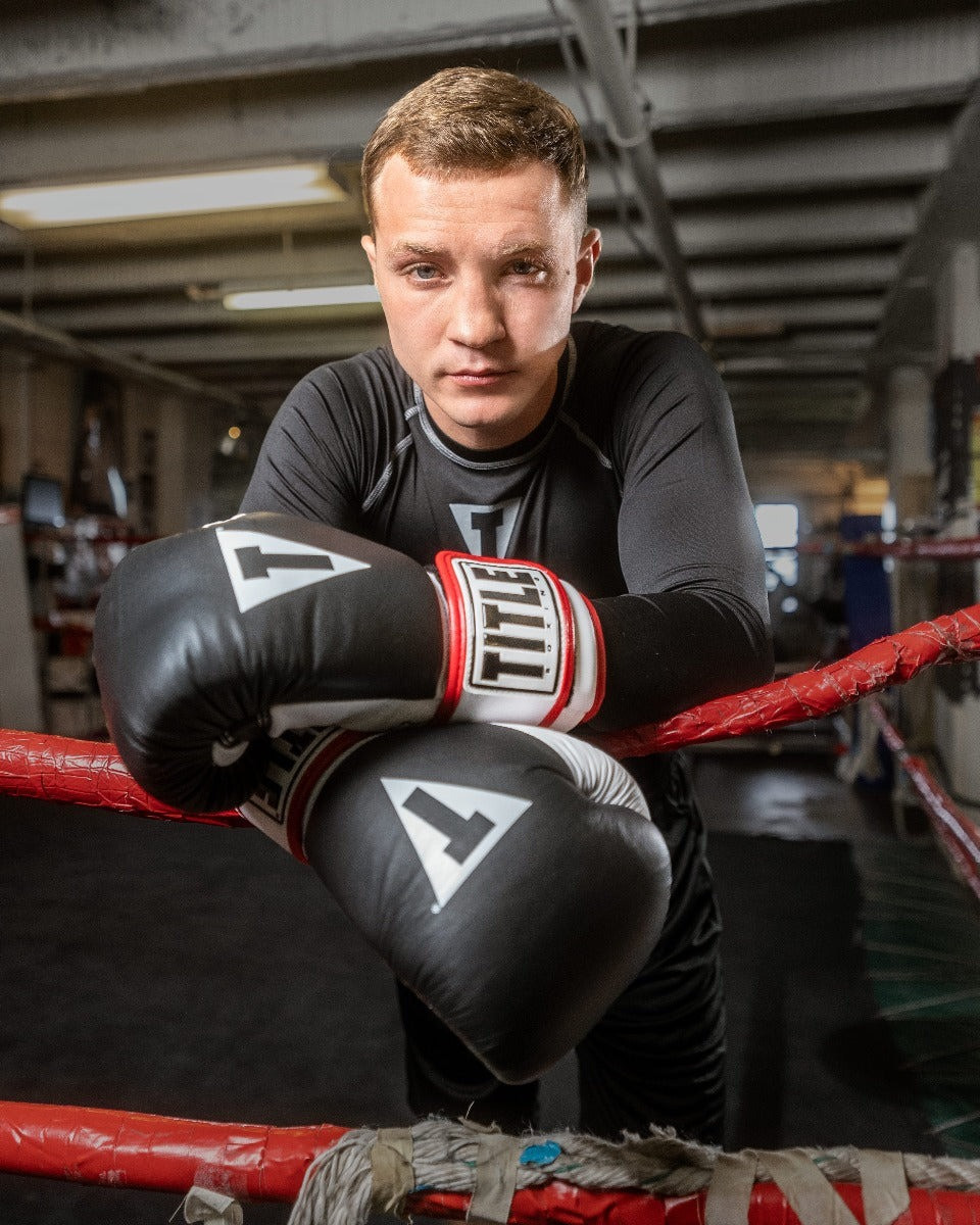 Боксерські рукавиці TITLE Boxing Gel World Black L 14oz