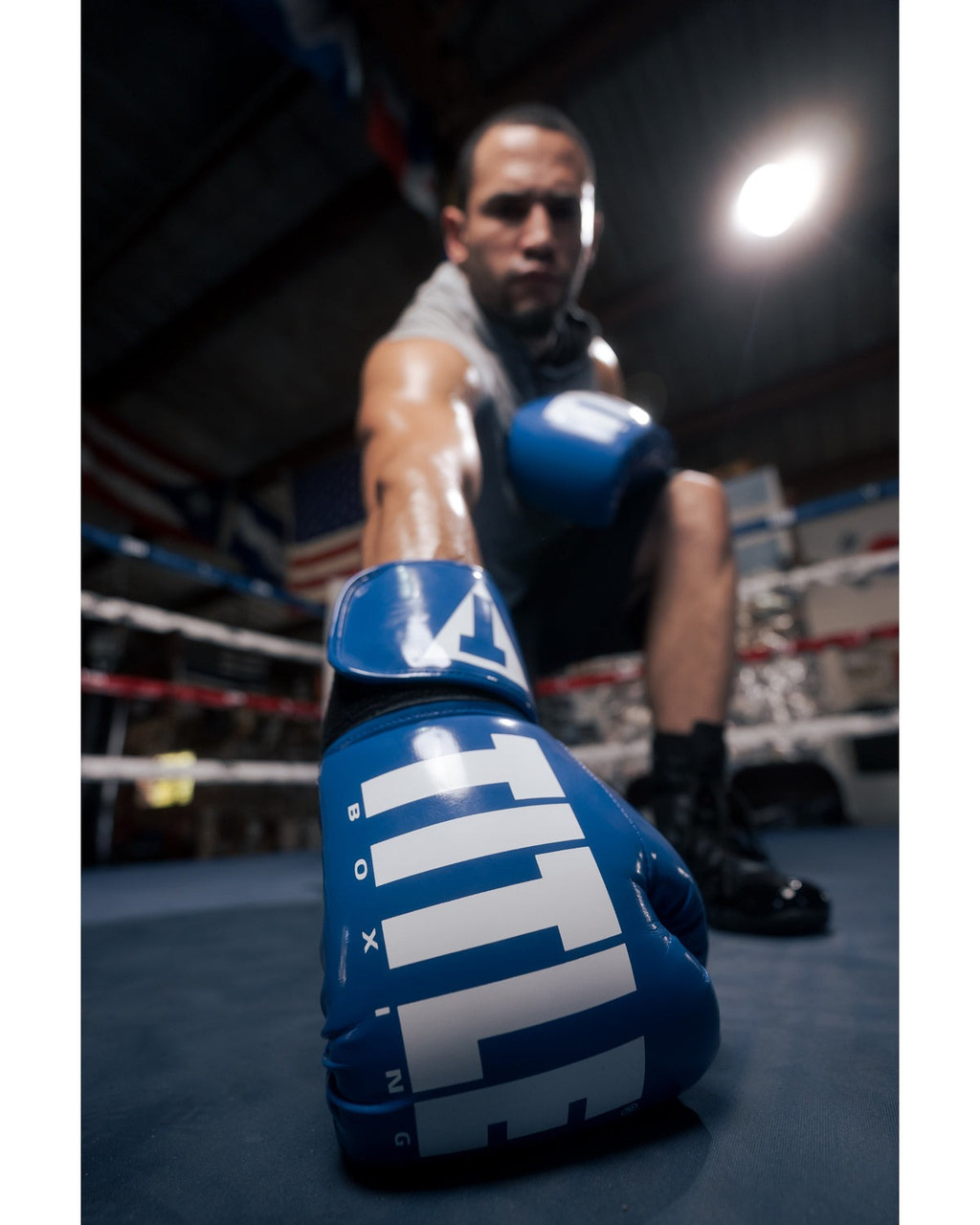 Боксерські рукавиці TITLE Boxing Inferno Intensity Elastic Blue/White / 16 oz