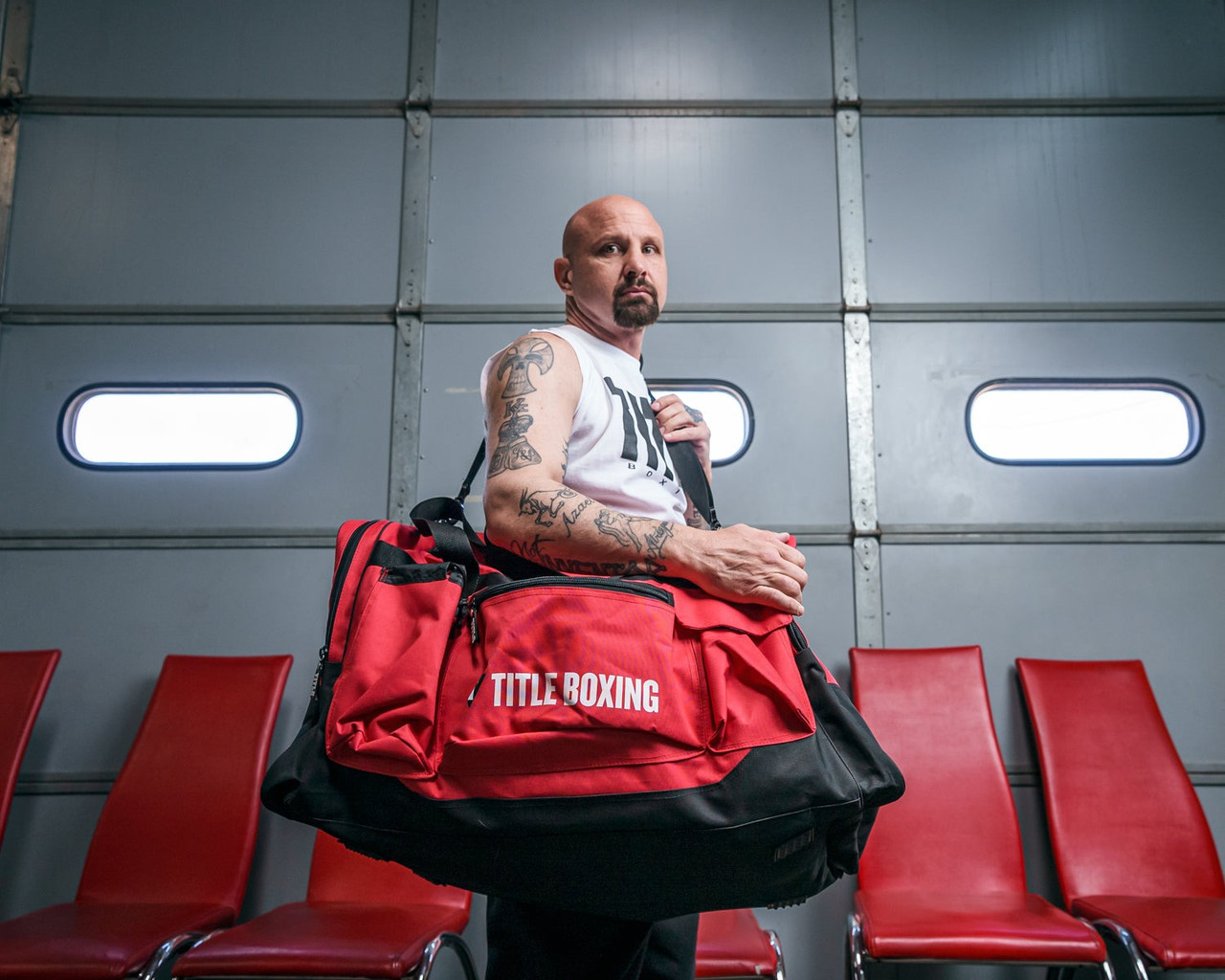 Спортивна сумка TITLE Boxing Deluxe Gear Bag Red